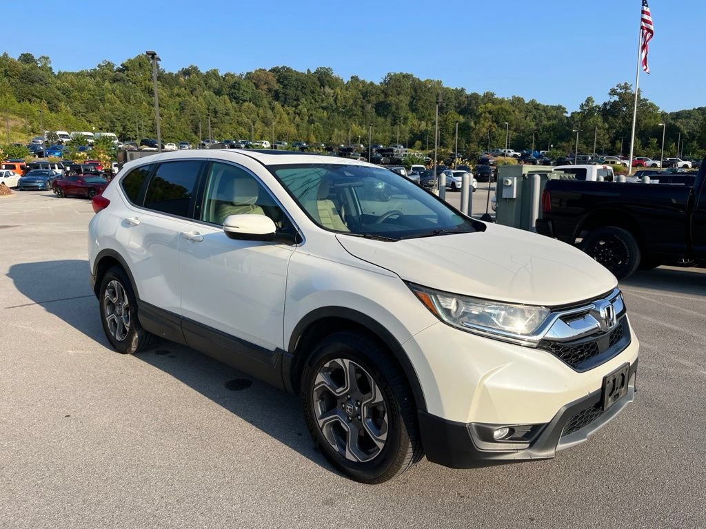 Used 2017 Honda CR-V EX image 2