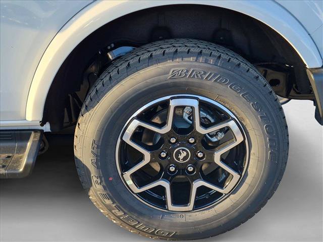 New 2026 Ford Bronco Outer Banks AWD/4WD image 9