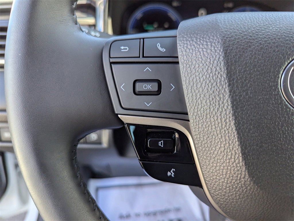 Used 2025 Toyota Camry XSE image 15