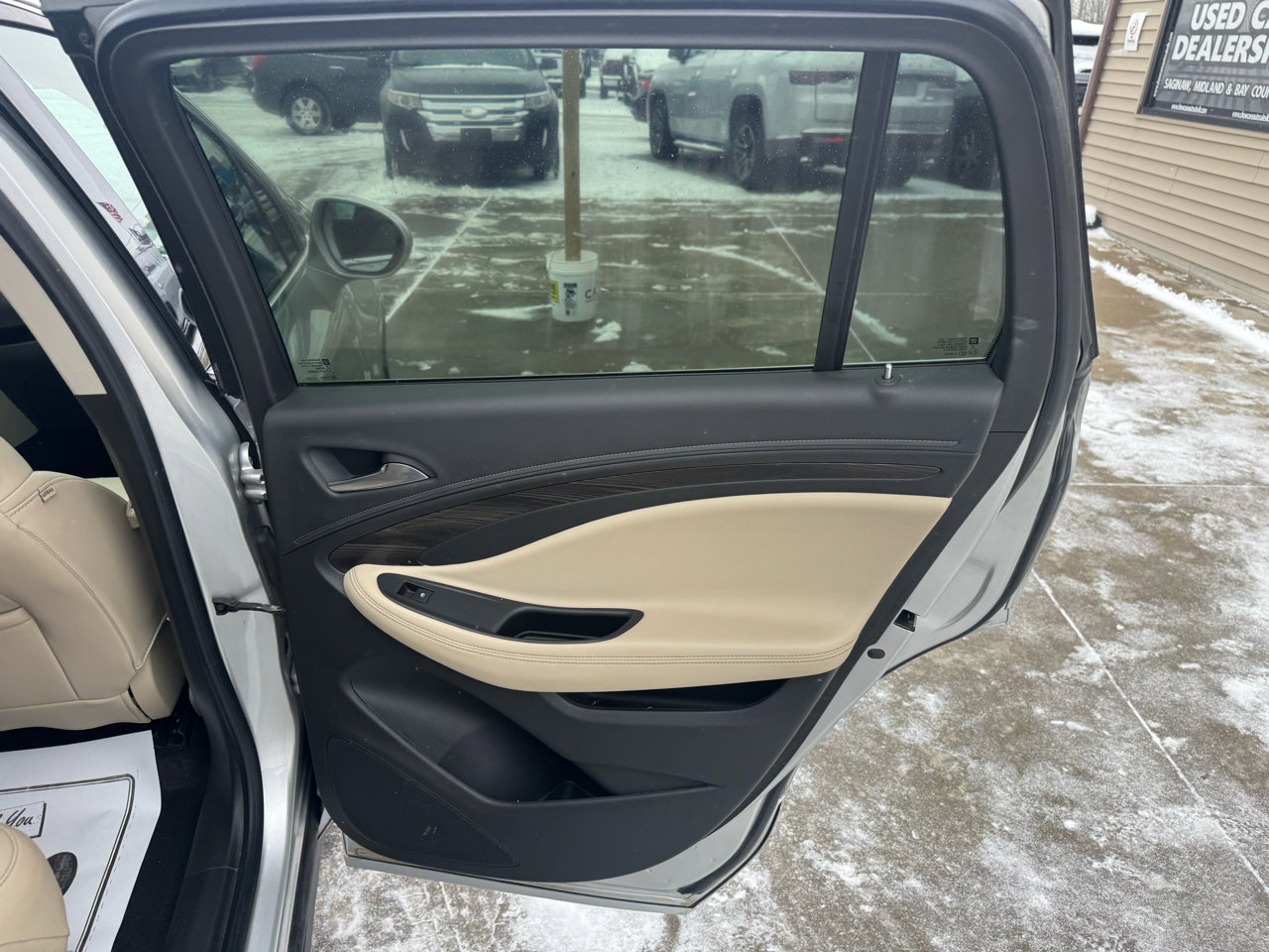Used 2019 Buick Envision Preferred image 16