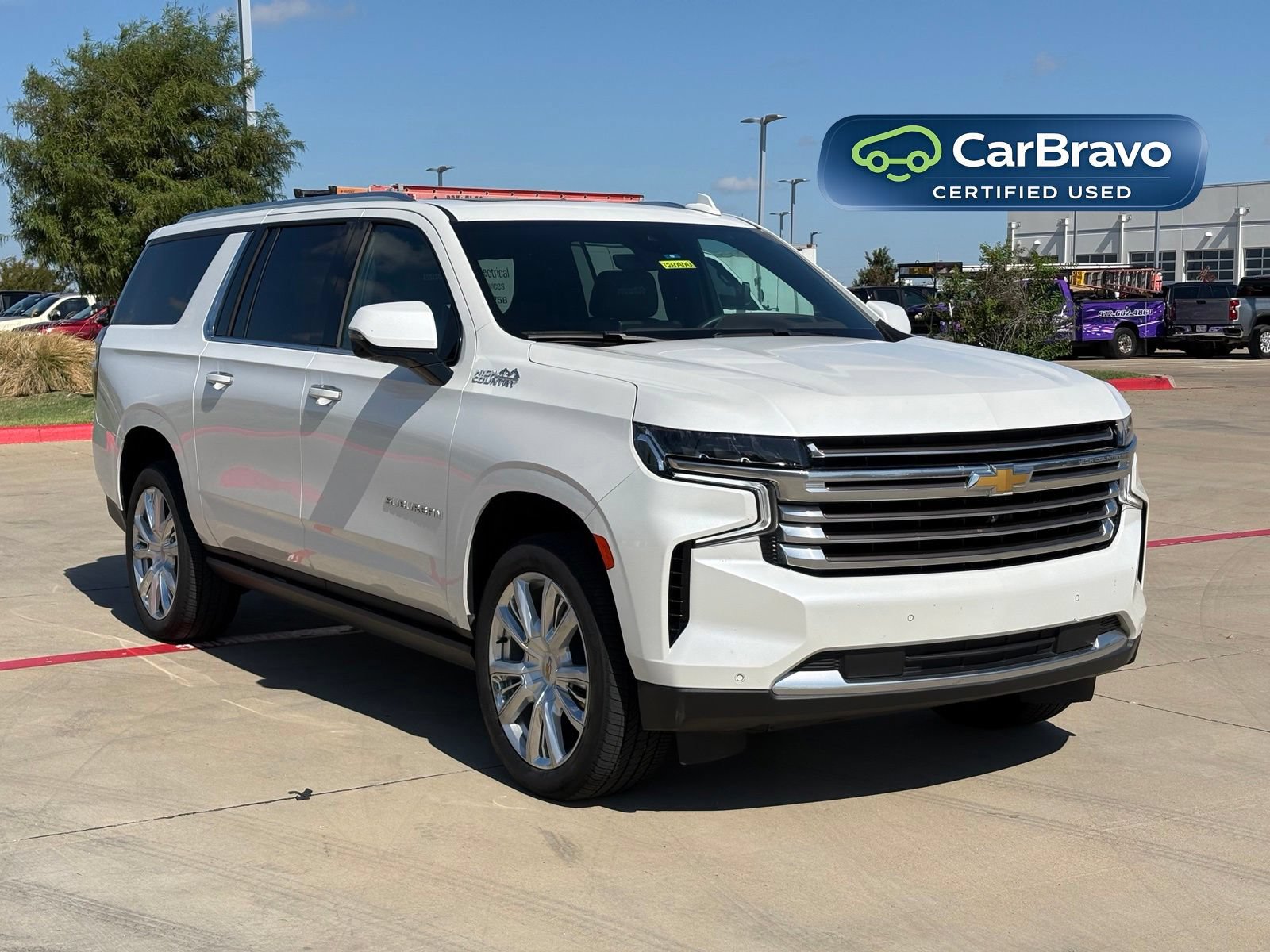 Used 2023 Chevrolet Suburban High Country AWD/4WD image 1