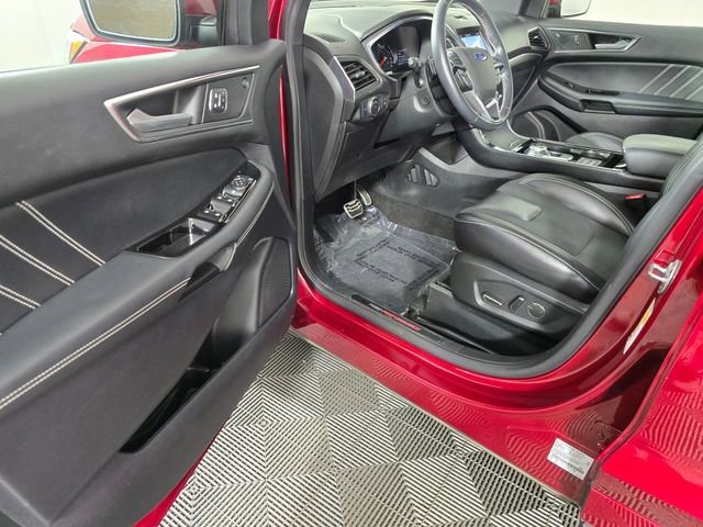 Certified 2019 Ford Edge ST w/ Equipment Group 401A AWD/4WD image 21