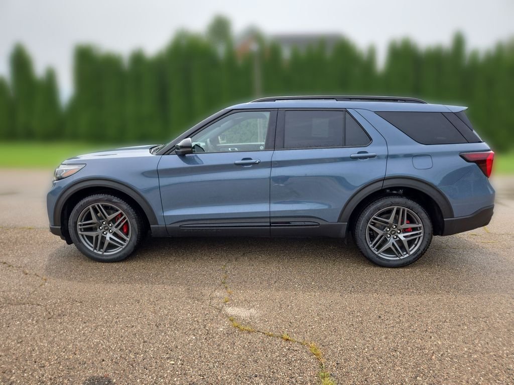 New 2026 Ford Explorer ST w/ Sun And Sound Package AWD/4WD image 2