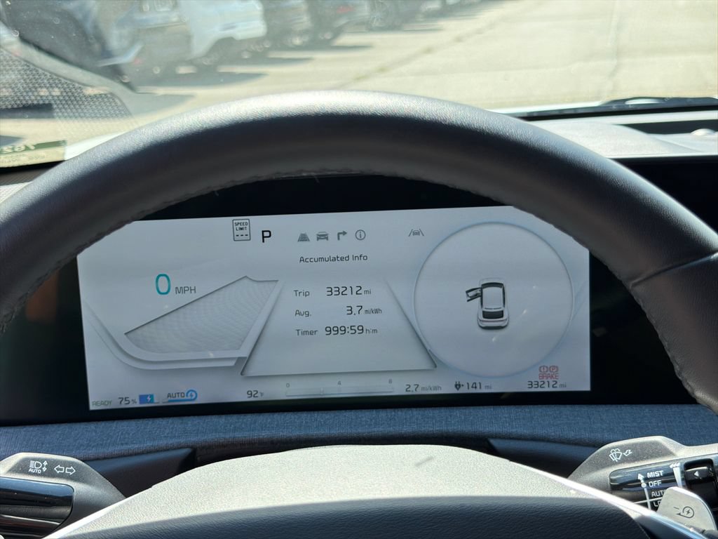 Used 2022 Kia EV6 Light RWD image 27