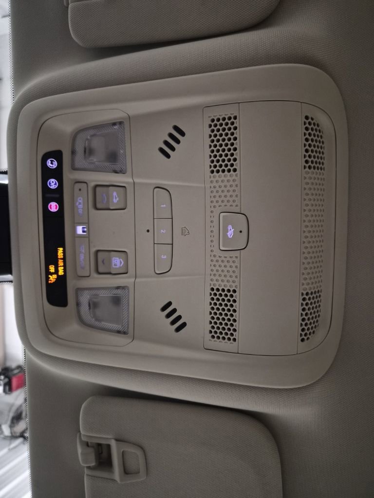 Certified 2025 Cadillac XT6 Premium Luxury image 36