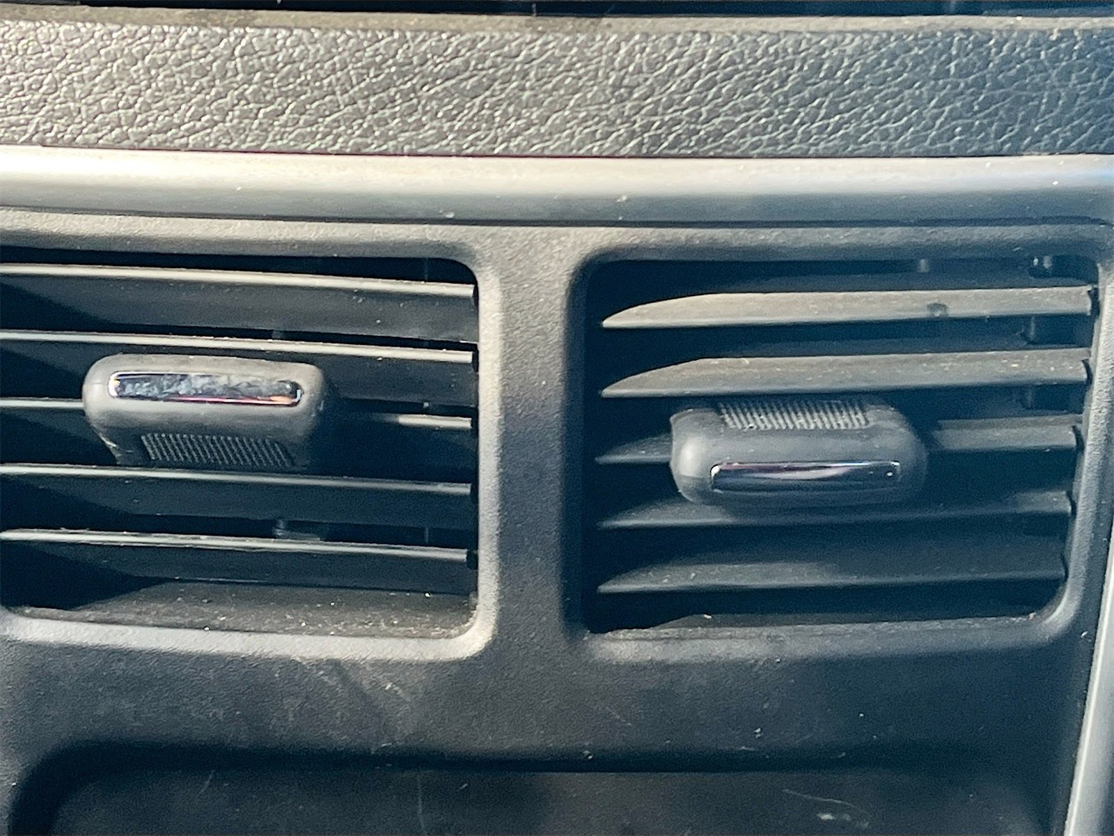 Used 2023 Dodge Charger Scat Pack w/ Harman/Kardon Audio Group image 25