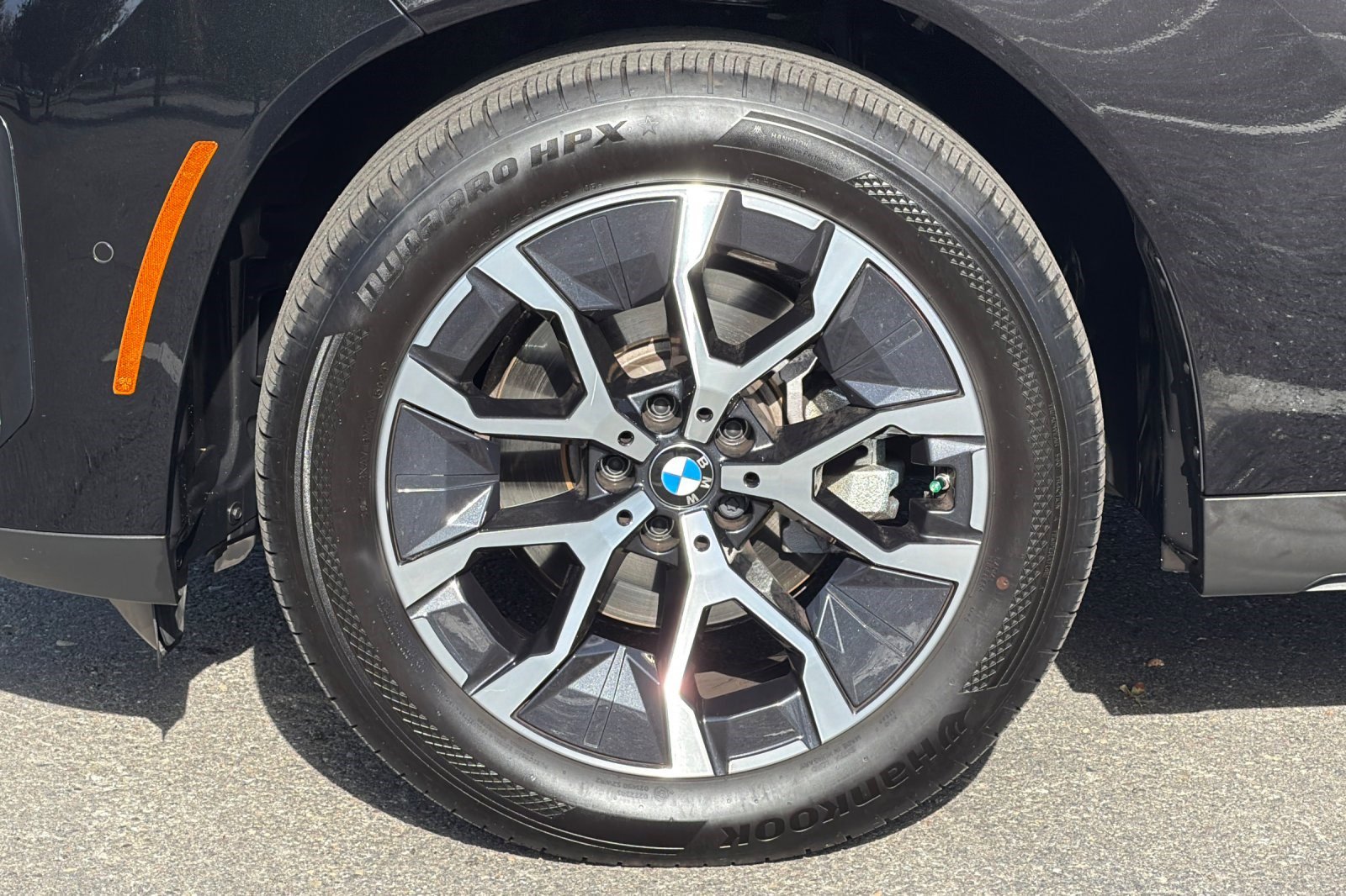 Used 2025 BMW X3 xDrive30i w/ Premium Package image 36