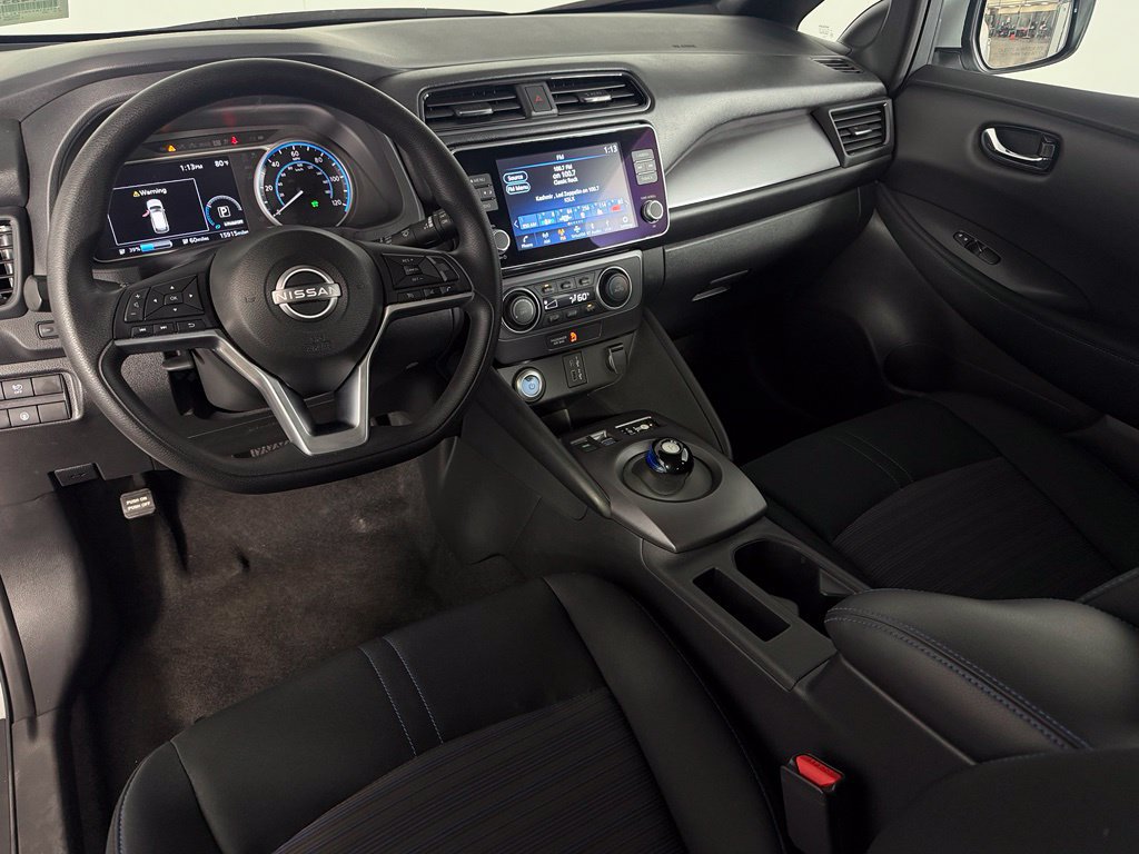 Used 2025 Nissan Leaf S FWD image 12
