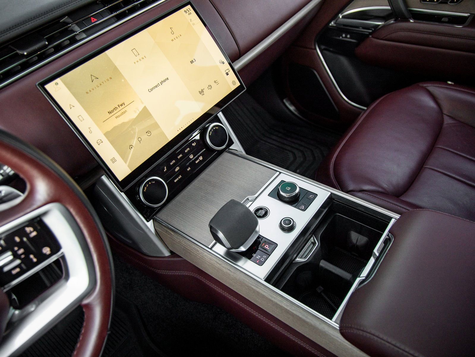 Used 2023 Land Rover Range Rover Autobiography image 29