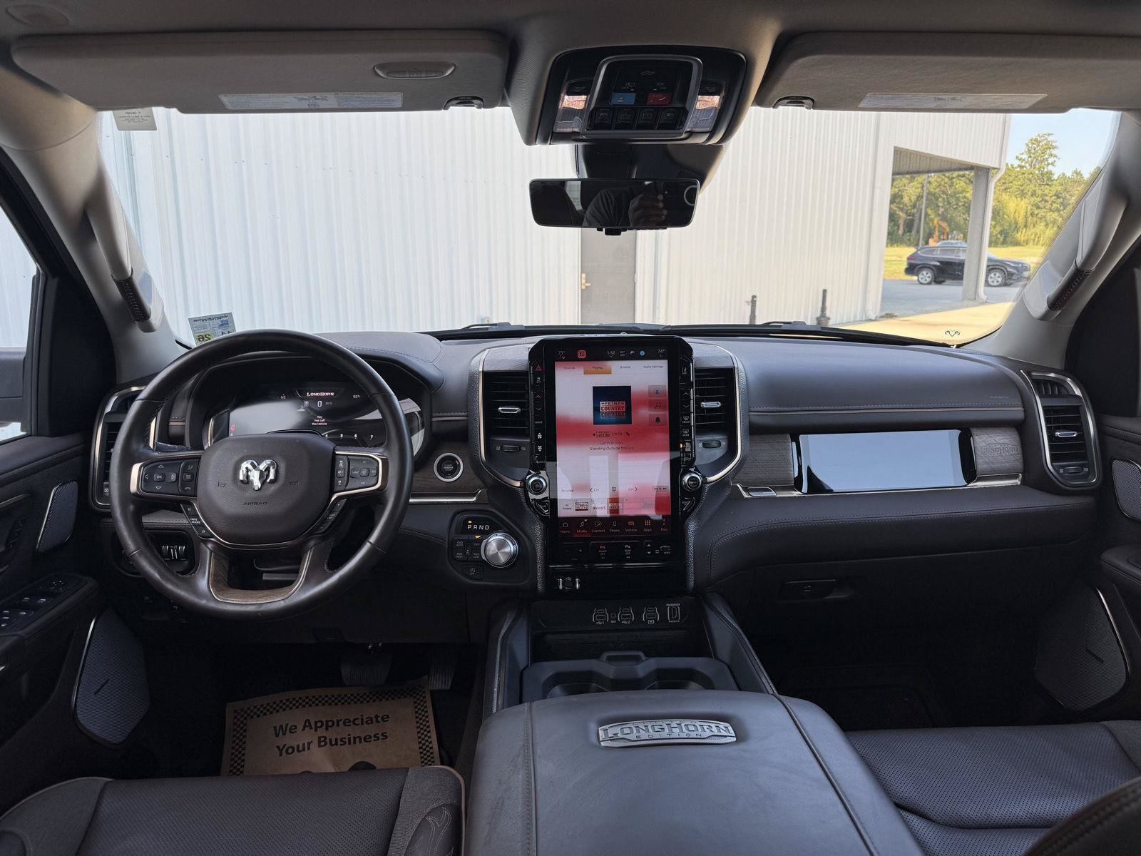 Used 2025 RAM 1500 Limited AWD/4WD image 15