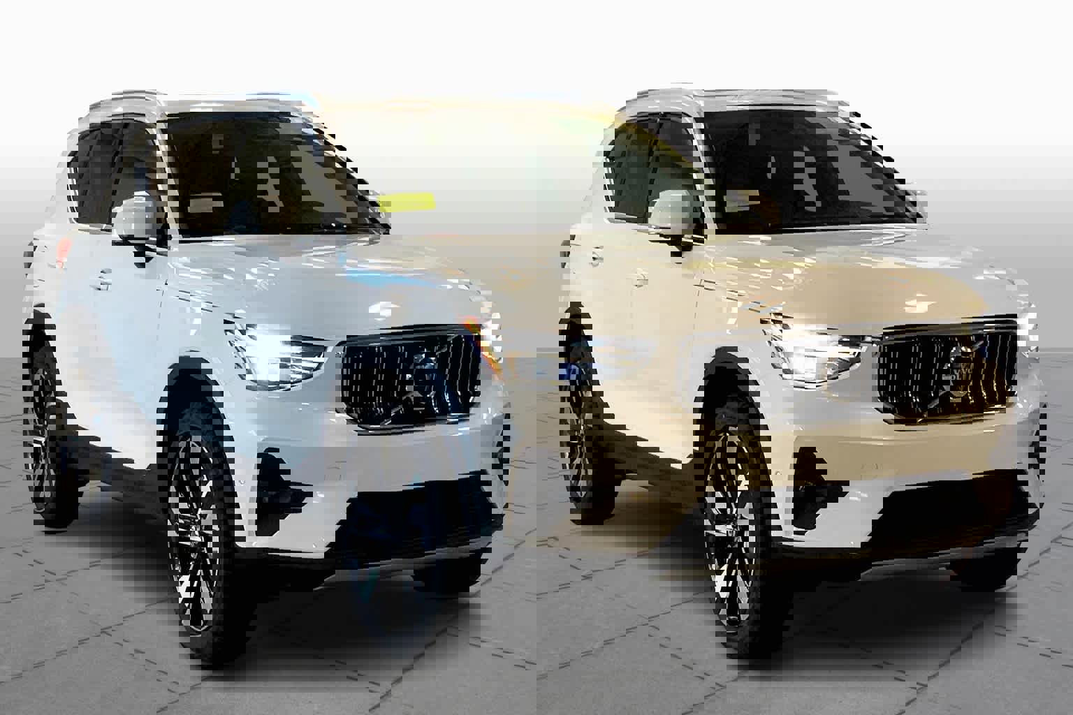 New 2025 Volvo XC40 B5 Ultra w/ Protection Package Premier image 19