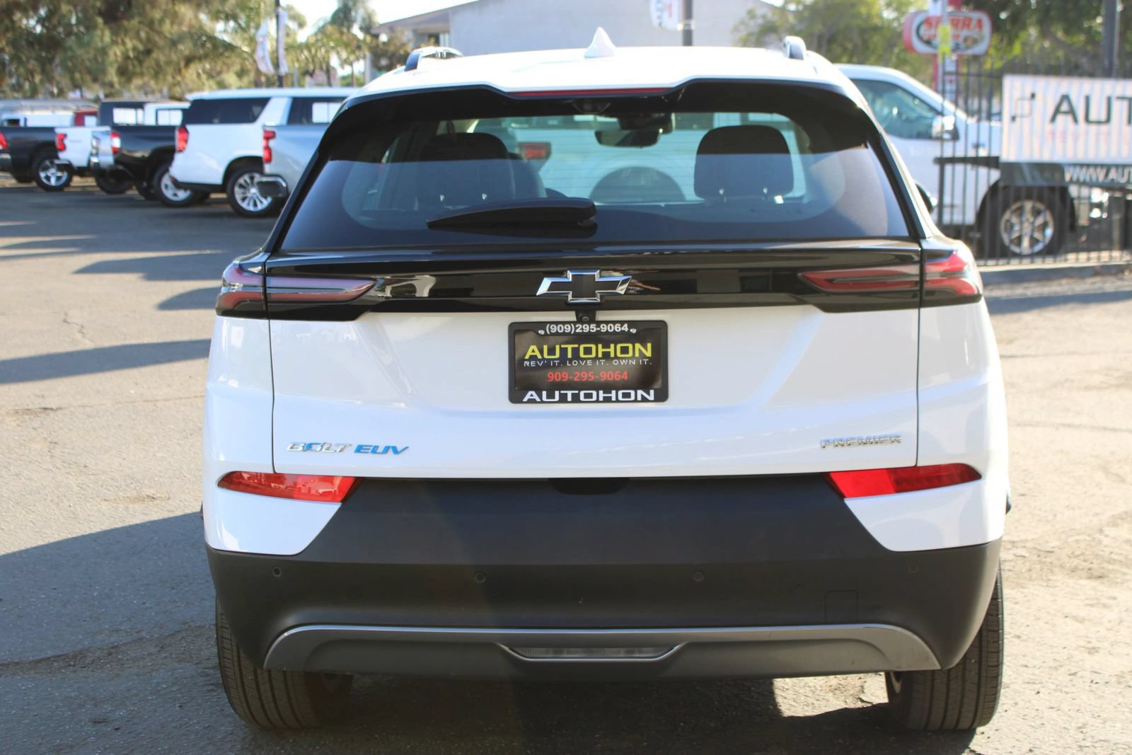 Used 2022 Chevrolet Bolt EUV Premier w/ Launch Edition FWD image 32