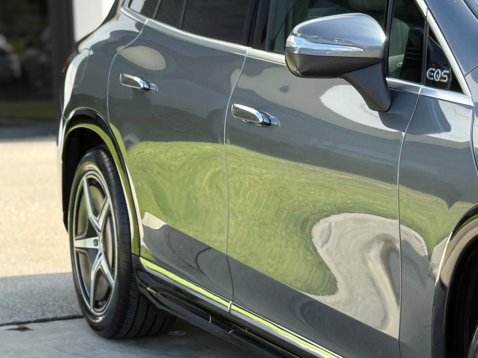 Used 2023 Mercedes-Benz EQS 580 4MATIC SUV image 10