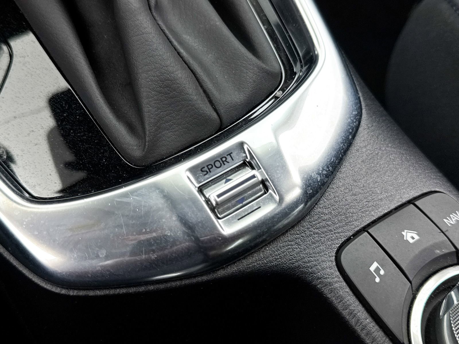 Used 2016 Scion iA image 8