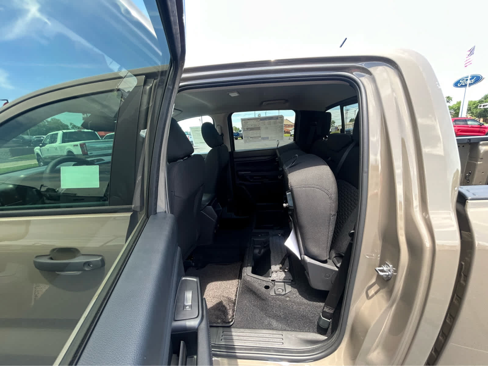 New 2026 Ford Ranger XLT w/ Equipment Group 301A High AWD/4WD image 8