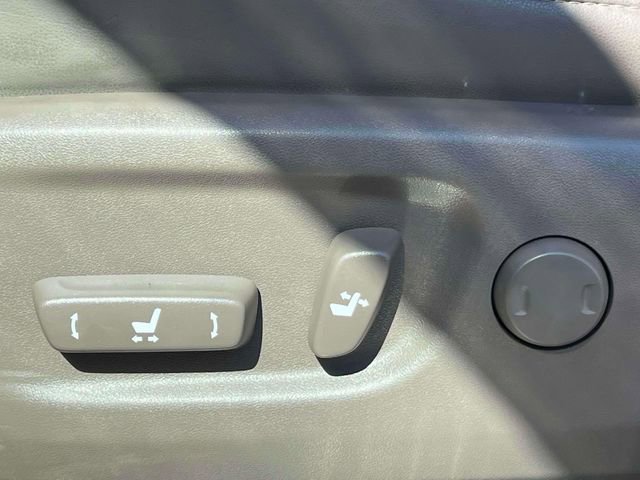 Used 2023 Lexus GX 460 Premium w/ Premium Package image 20