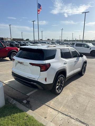 Used 2026 GMC Terrain Elevation w/ Elevation Premium Package FWD image 3