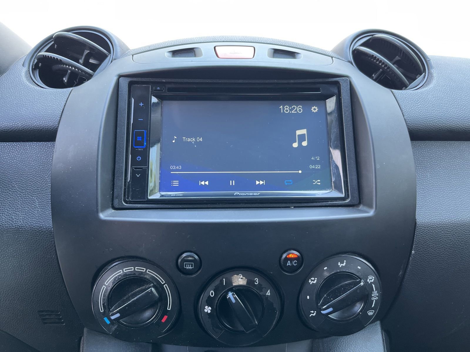 Used 2012 MAZDA MAZDA2 Touring FWD image 23