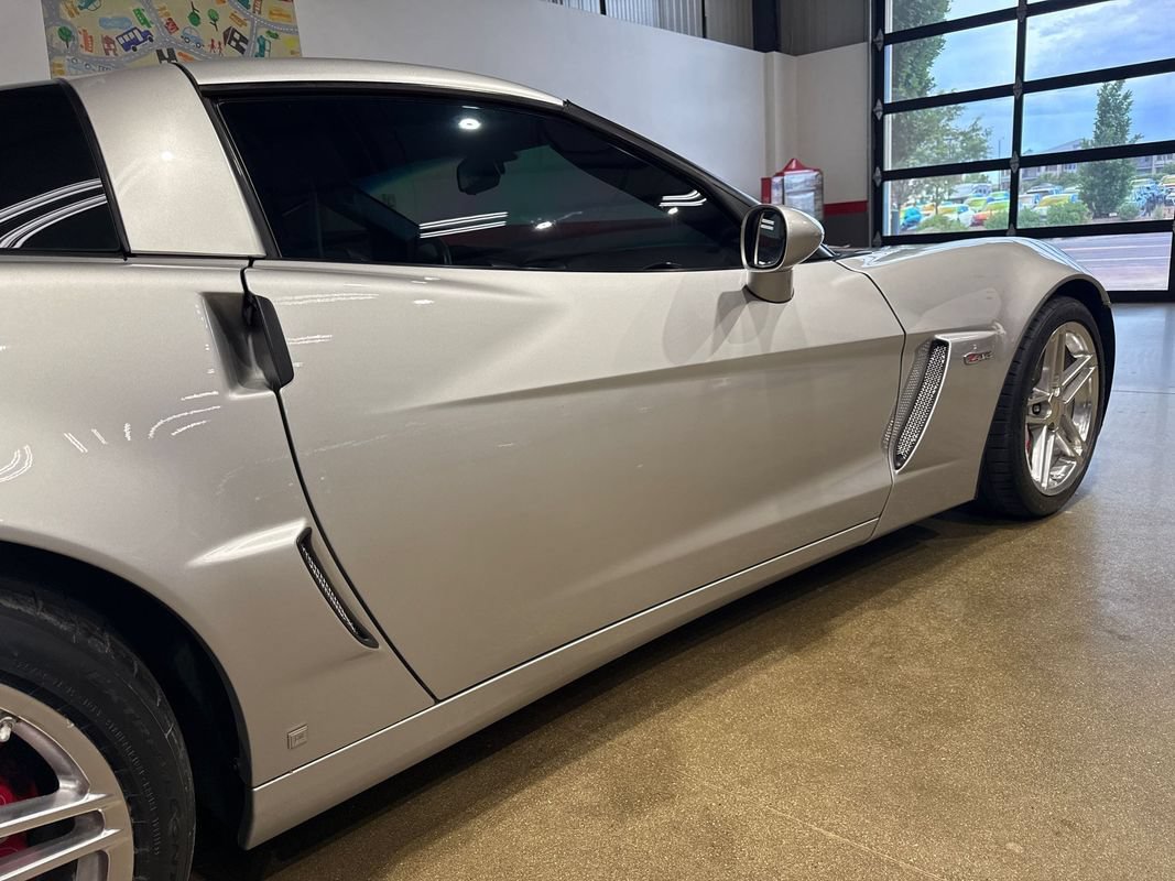 Used 2007 Chevrolet Corvette Z06 w/ Preferred Equipment Group RWD image 36