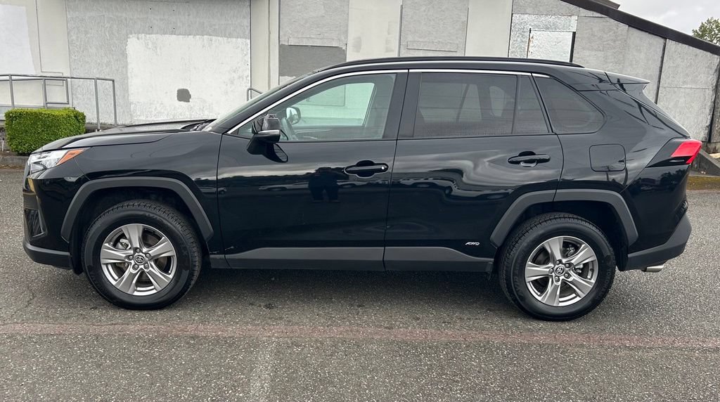 Certified 2025 Toyota RAV4 XLE w/ Convenience Package AWD/4WD image 8
