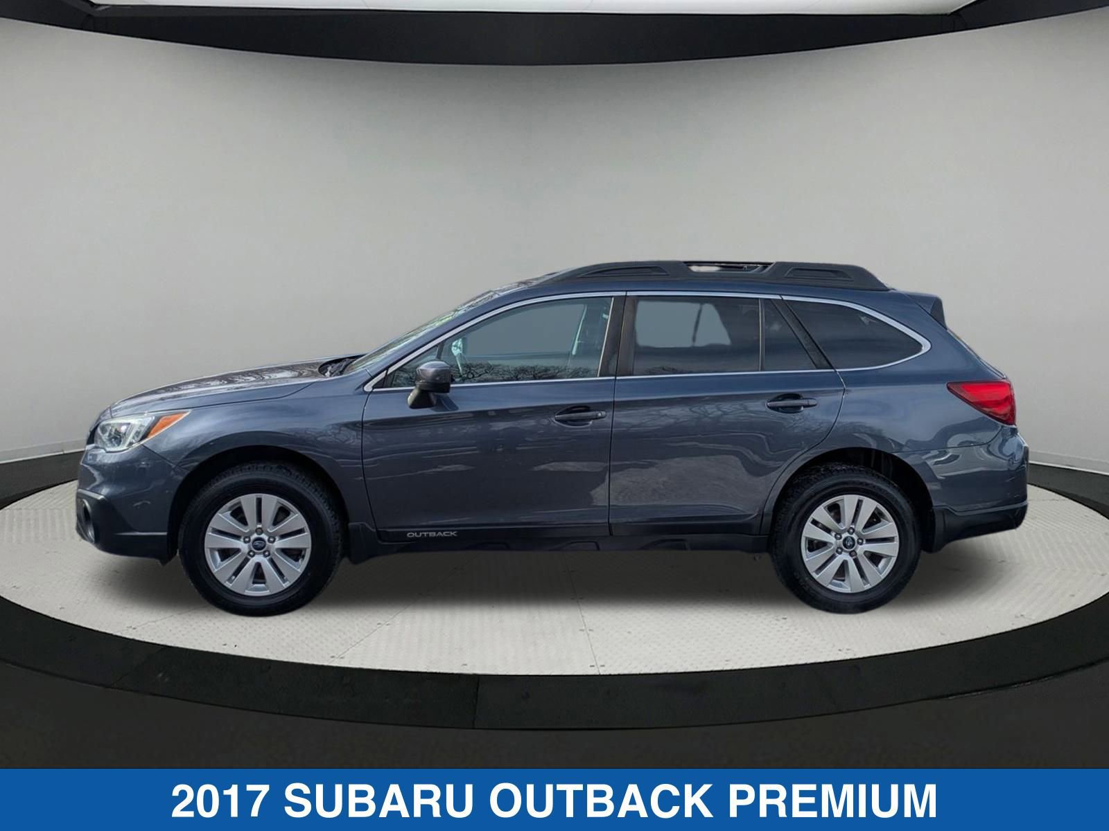 Used 2017 Subaru Outback 2.5i Premium image 6