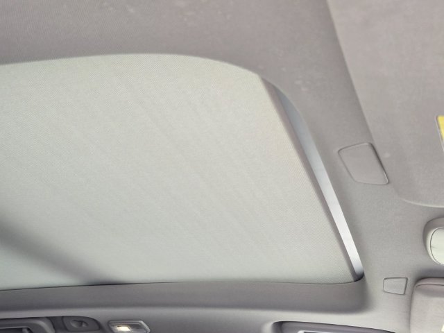 Used 2025 Volvo XC90 B6 Ultra AWD/4WD image 9