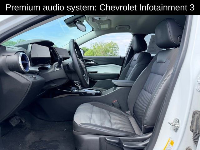 Used 2024 Chevrolet Trax LT w/ LT Convenience Package FWD image 8