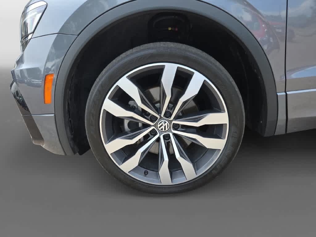 Used 2021 Volkswagen Tiguan SEL Premium R-Line AWD/4WD image 14