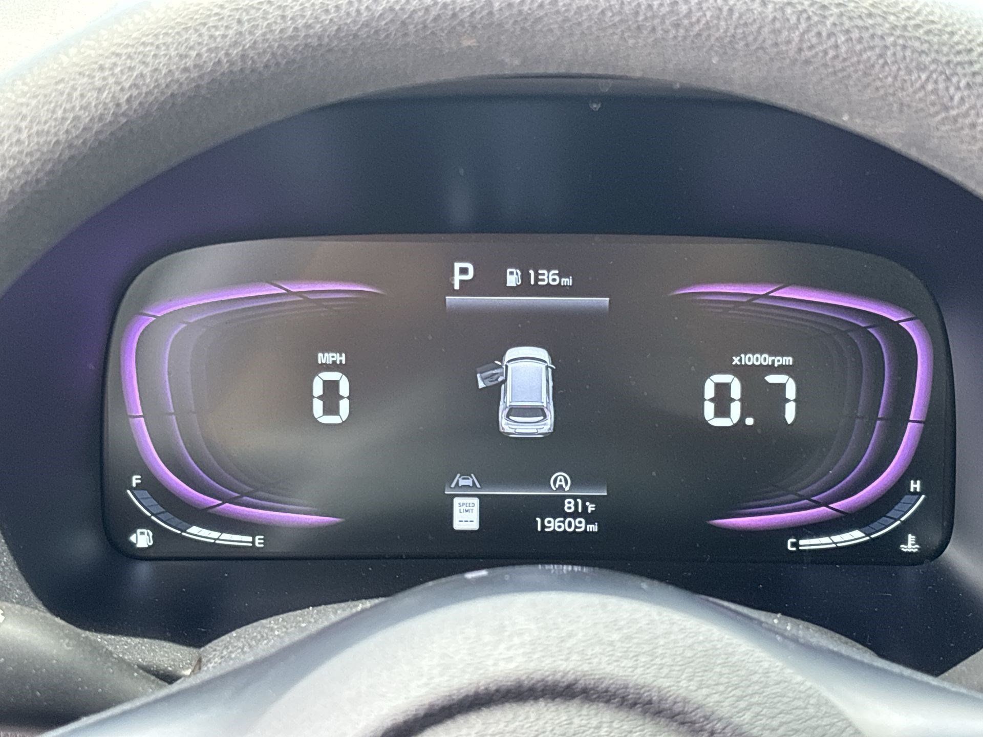 Used 2025 Kia Soul LX FWD image 10