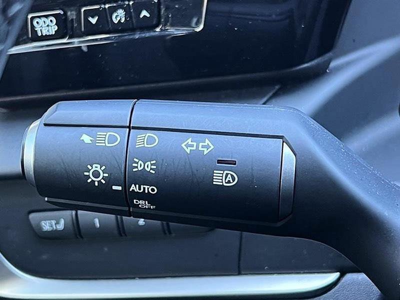 Used 2024 Lexus RZ 300e Premium w/ Accessory Package (Z1) image 26