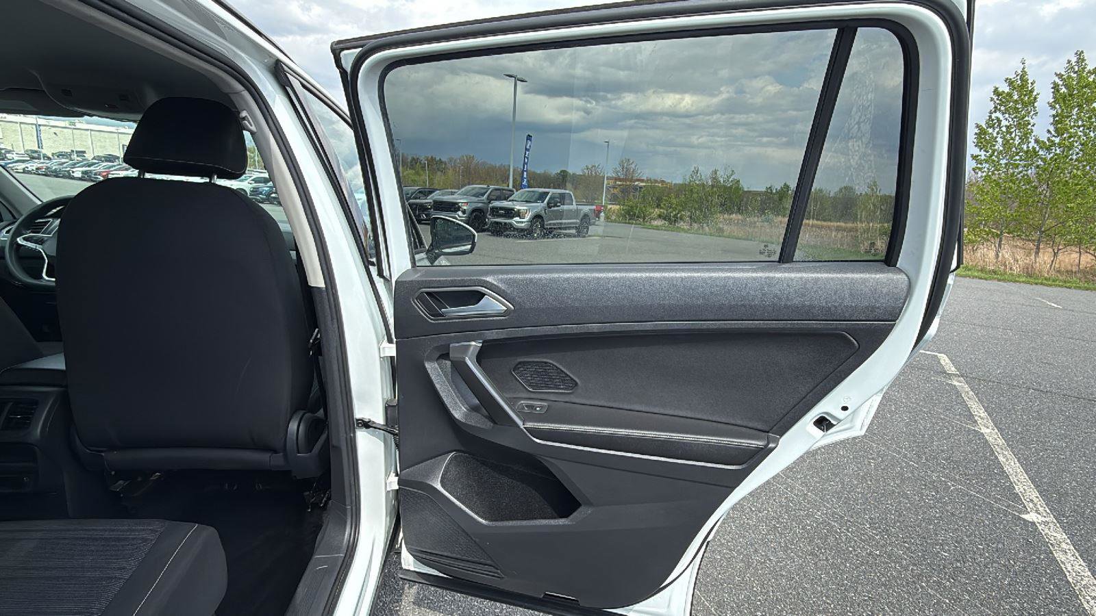Used 2022 Volkswagen Tiguan S AWD/4WD image 19