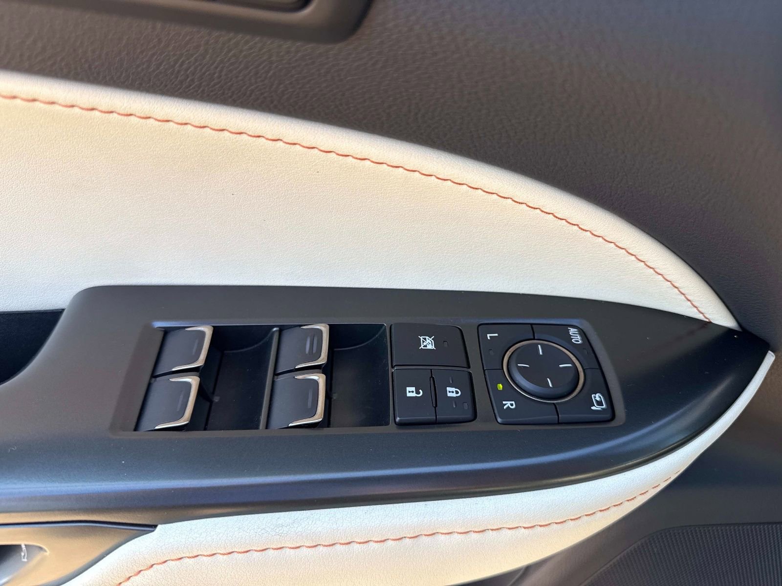 Used 2024 Lexus NX 250 FWD image 19