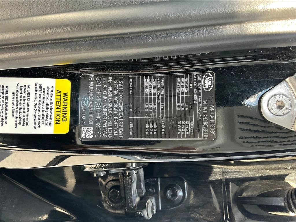Used 2020 Land Rover Range Rover Evoque SE AWD/4WD image 19