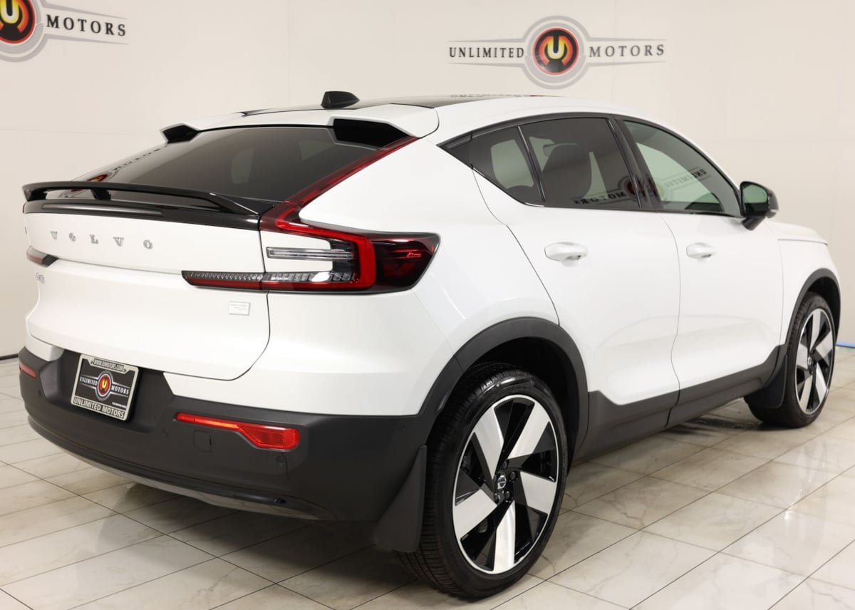 Used 2023 Volvo C40 P8 Recharge Ultimate w/ Protection Package Premier AWD/4WD image 3