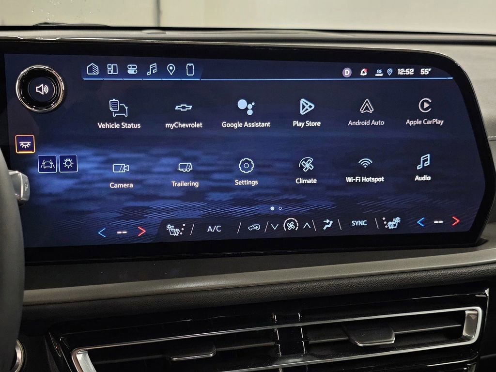 Used 2026 Chevrolet Traverse LT w/ Driver Confidence Package image 16