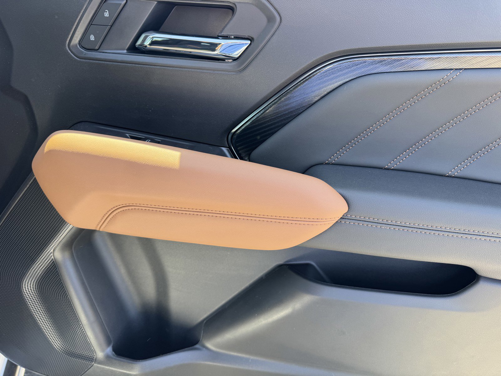 New 2026 GMC Canyon AT4 AWD/4WD image 9