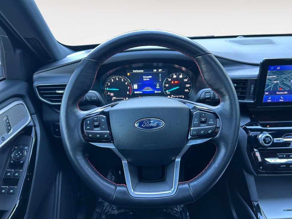 Used 2023 Ford Explorer ST-Line AWD/4WD image 15