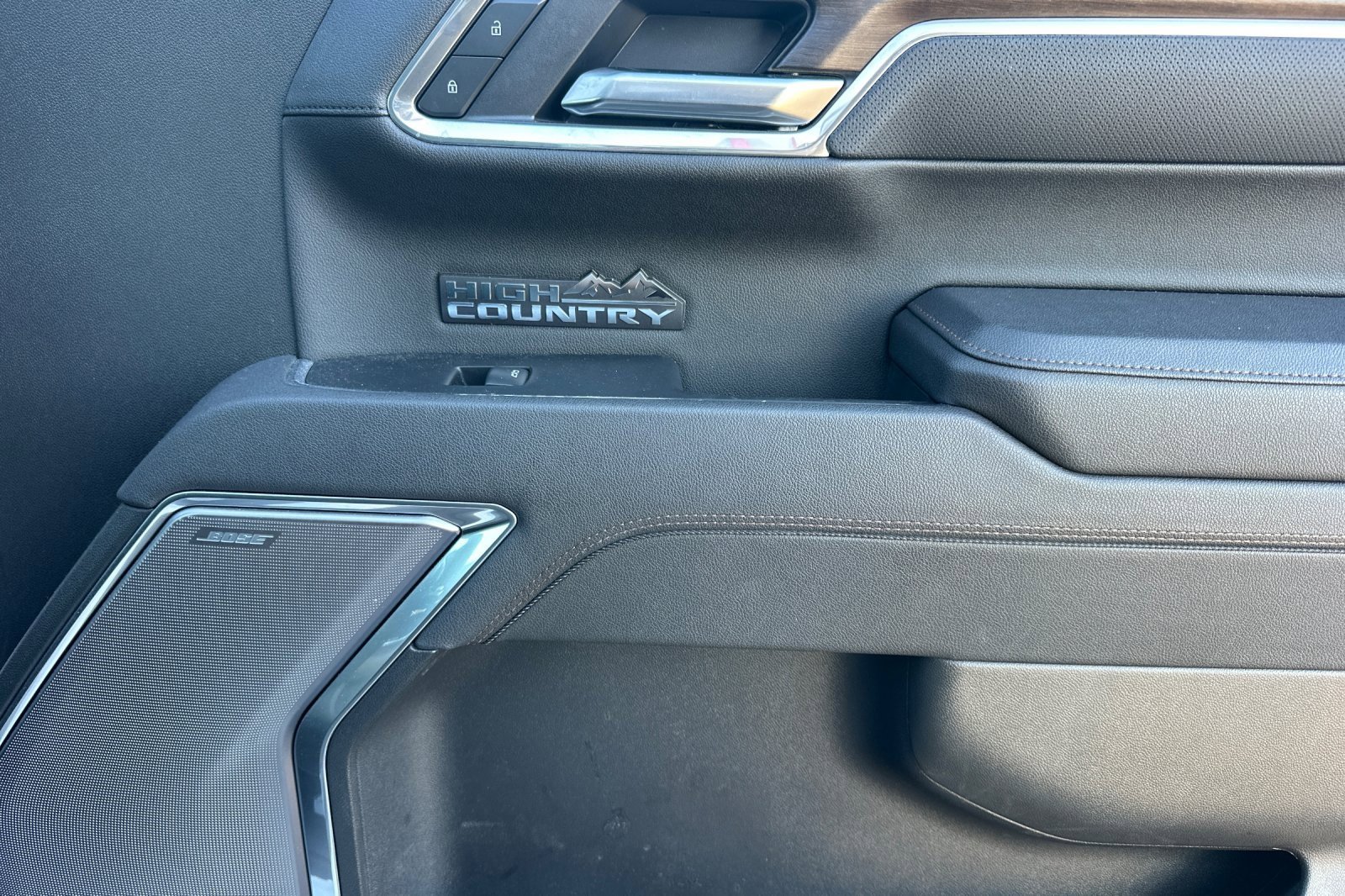 Used 2025 Chevrolet Silverado 1500 High Country w/ Technology Package image 20