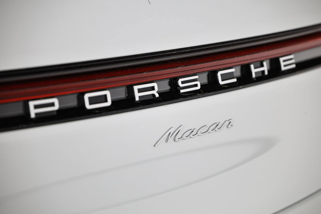 New 2026 Porsche Macan AWD/4WD image 14
