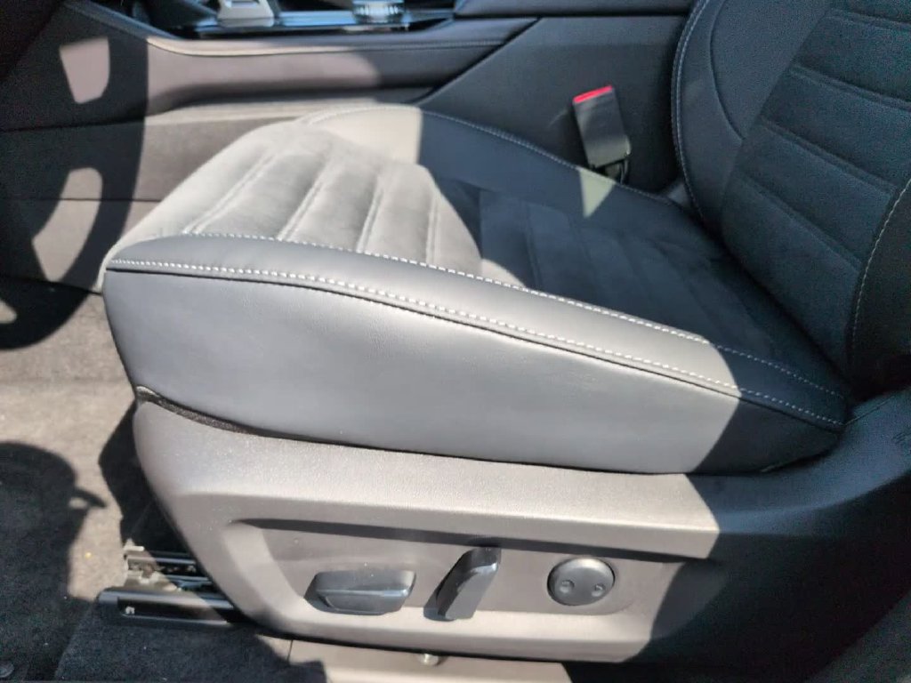 New 2026 Mitsubishi Outlander SE AWD/4WD image 18