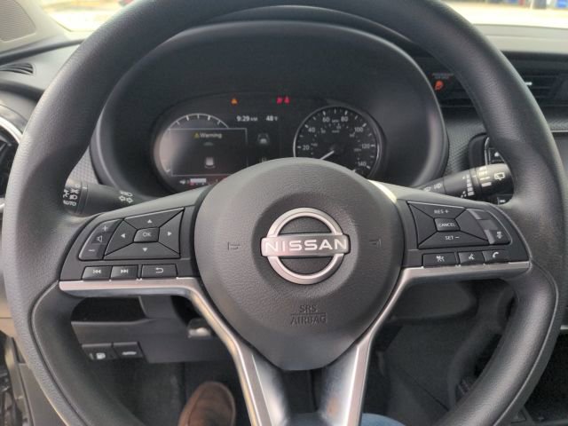 Certified 2024 Nissan Kicks SV image 10