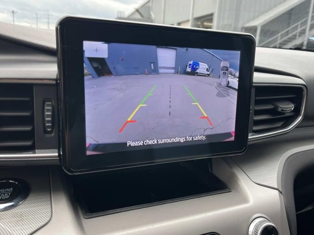 Certified 2022 Ford Explorer XLT w/ Equipment Group 202A image 38