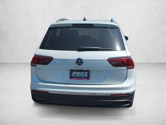 Used 2023 Volkswagen Tiguan SE w/ Panoramic Sunroof Package FWD image 7