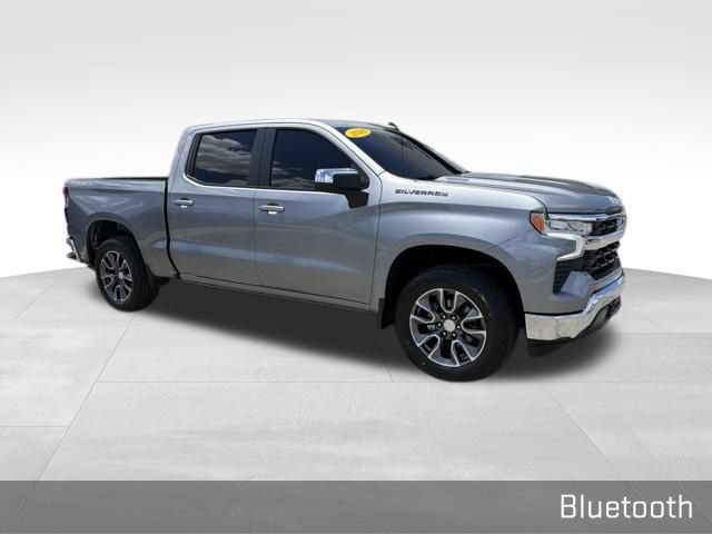 Used 2024 Chevrolet Silverado 1500 LT AWD/4WD image 2