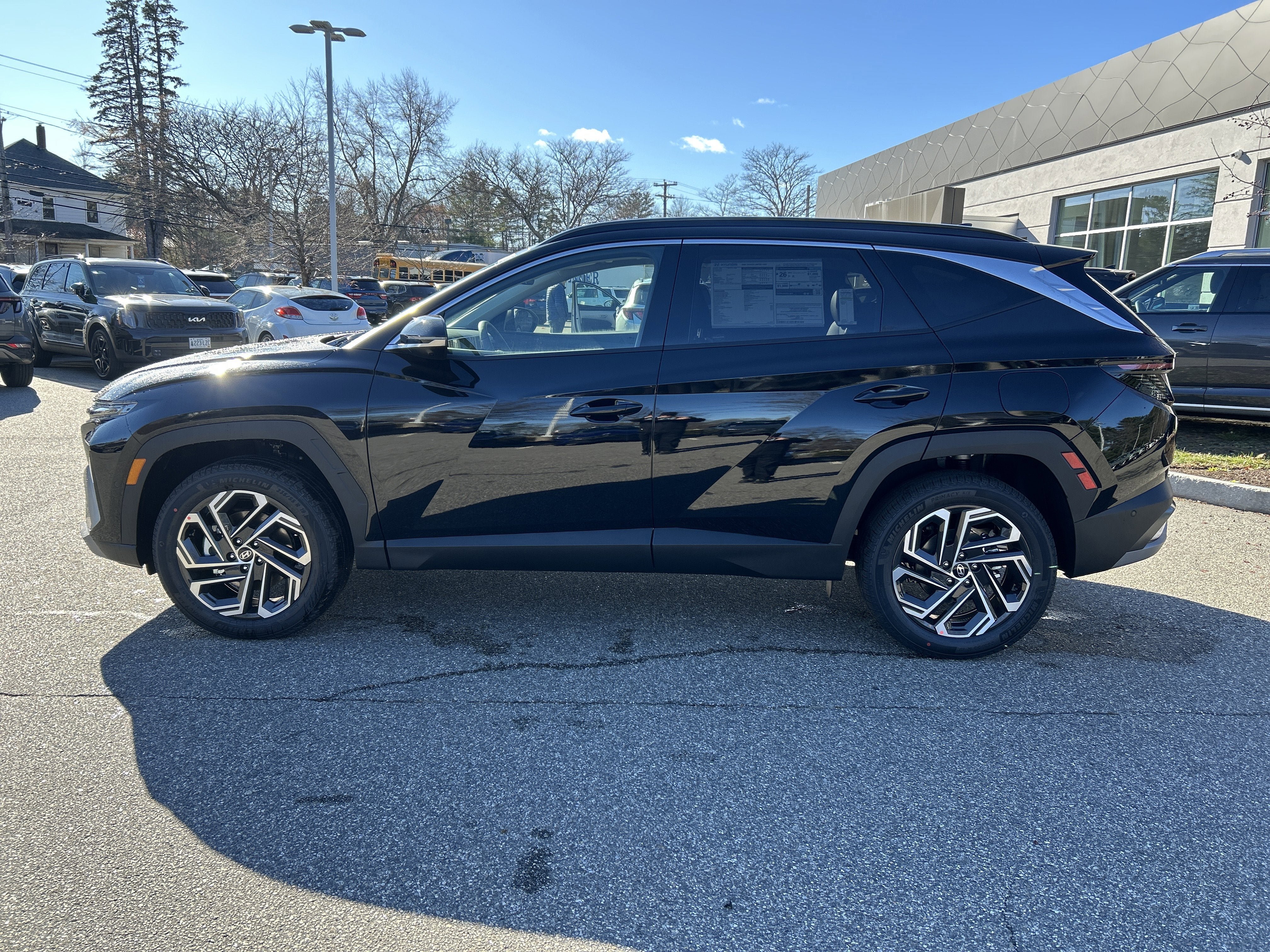New 2026 Hyundai Tucson Limited AWD/4WD image 2