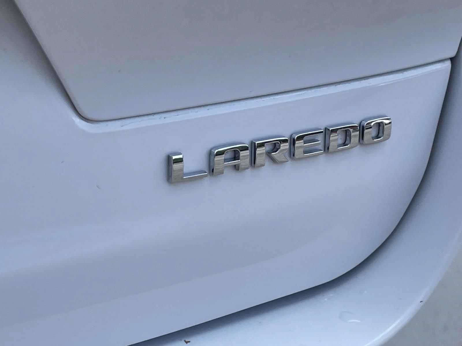 Used 2023 Jeep Grand Cherokee L Laredo AWD/4WD image 5