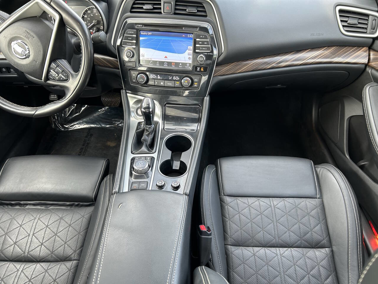 Used 2017 Nissan Maxima Platinum image 15