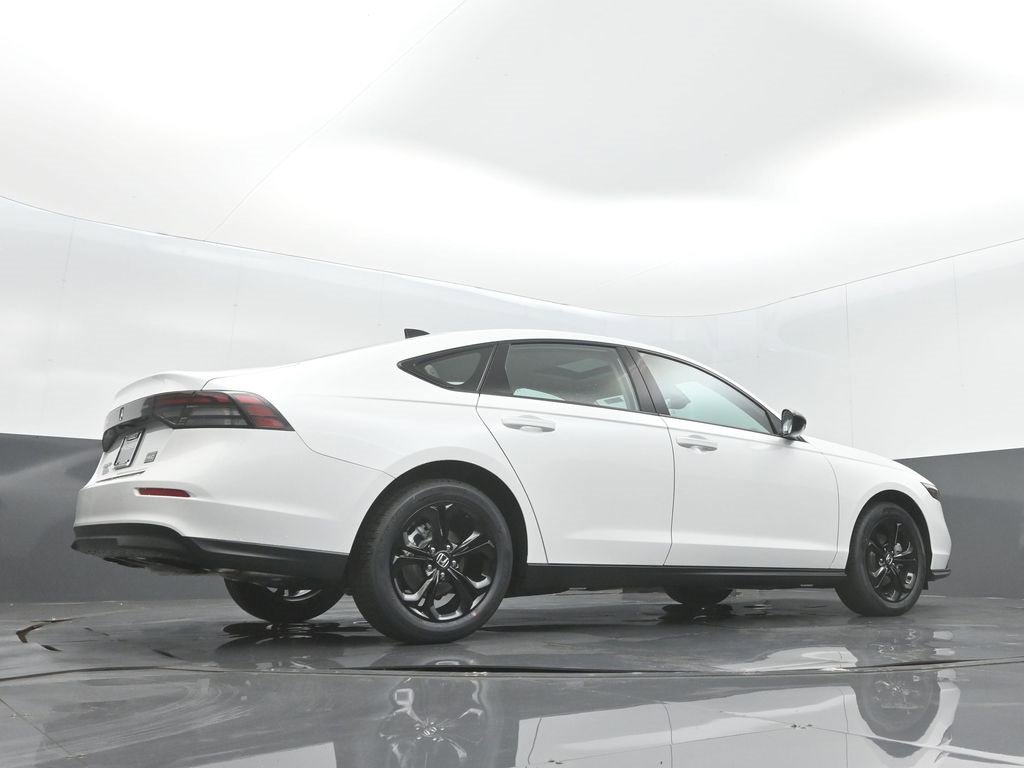 New 2025 Honda Accord SE image 23