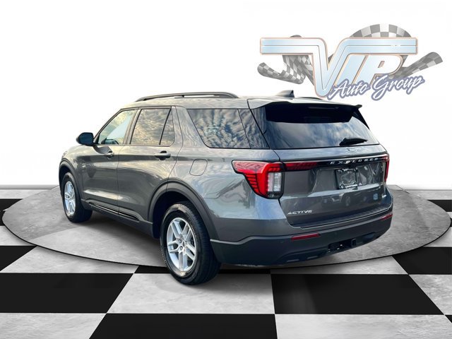 Used 2026 Ford Explorer Active AWD/4WD image 8