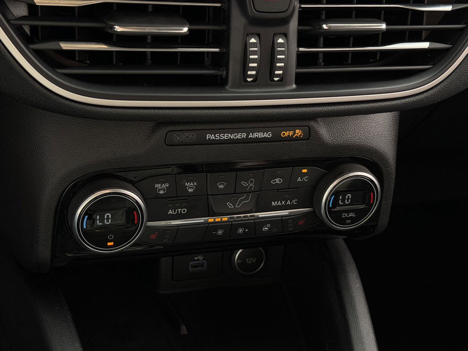 Used 2021 Ford Escape SEL w/ Technology Package image 16